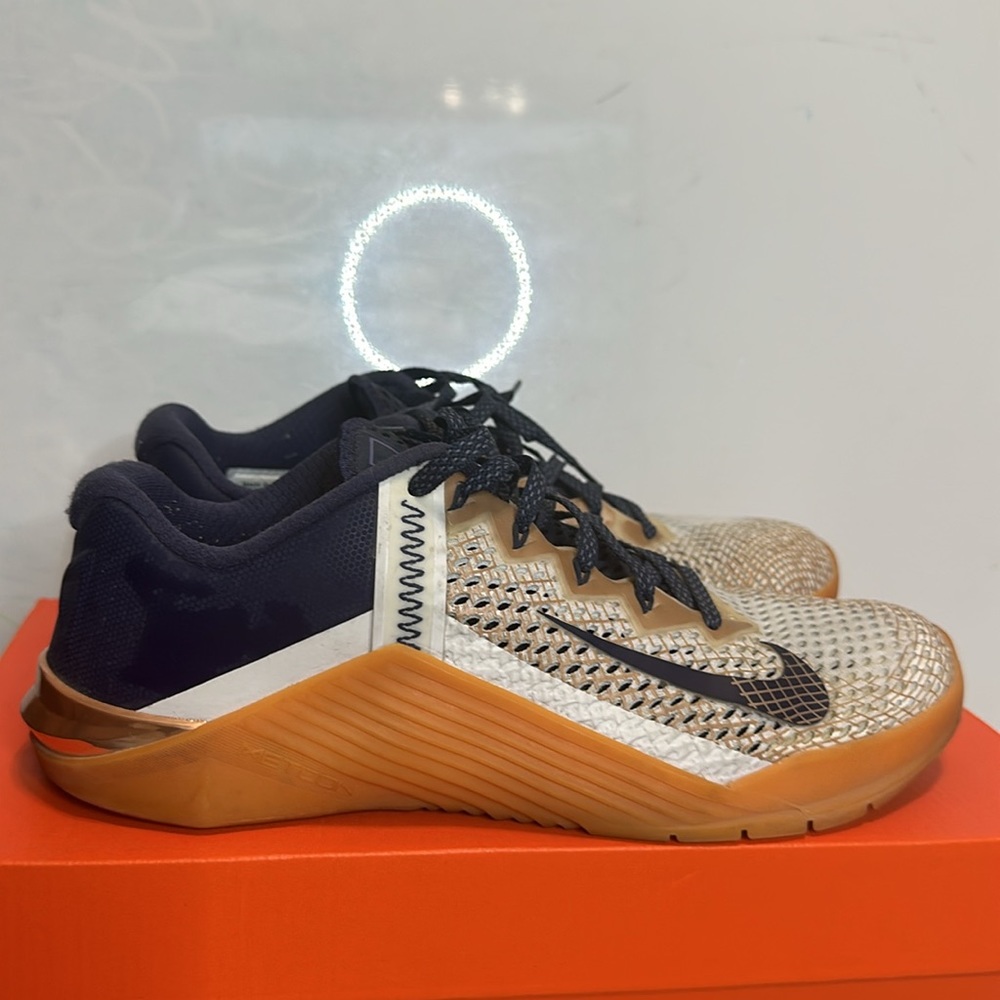 Nike metcons